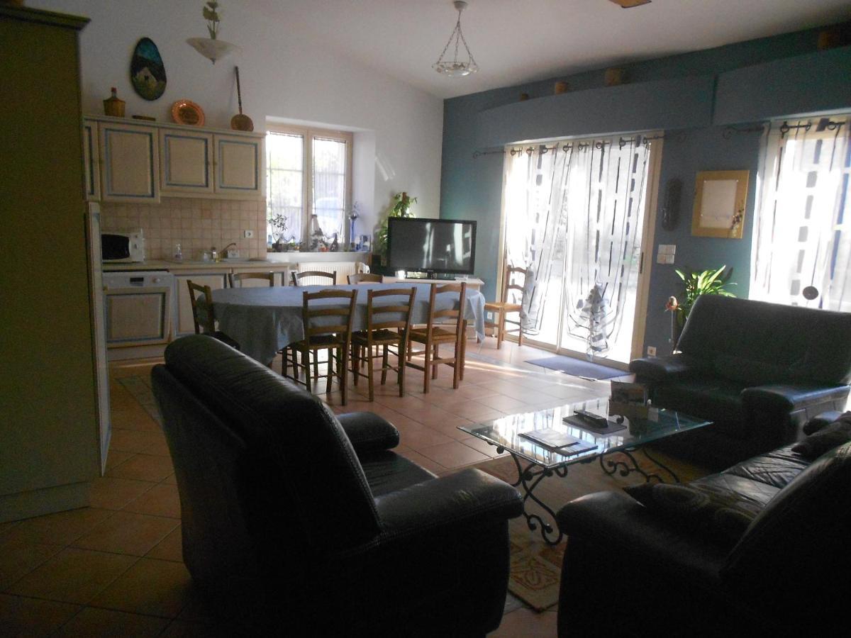 Charmante Maison A La Campagne Taizé Exteriér fotografie
